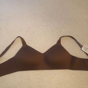 Lululemon Hold True Bra NWT